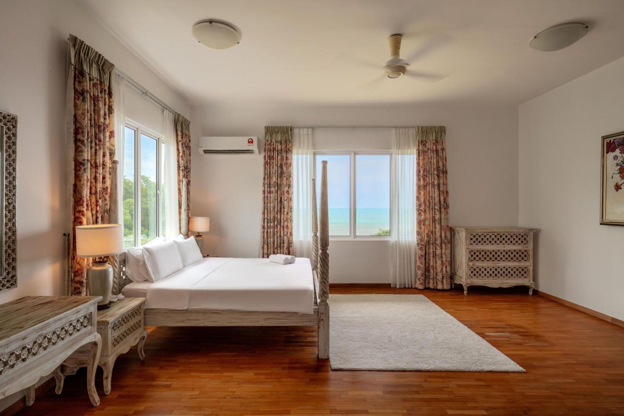 Panoramic Seaview Holiday Home - Batu Ferringhi Kültér fotó
