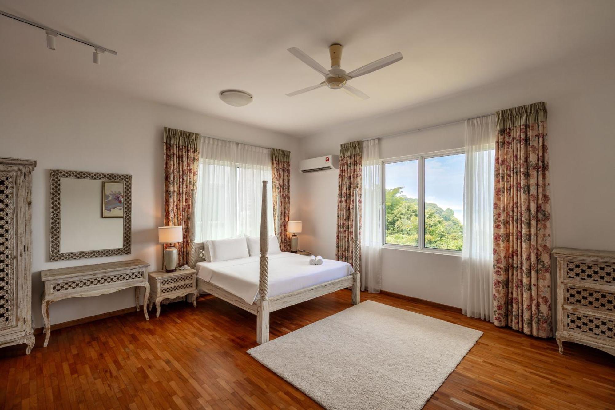 Panoramic Seaview Holiday Home - Batu Ferringhi Kültér fotó