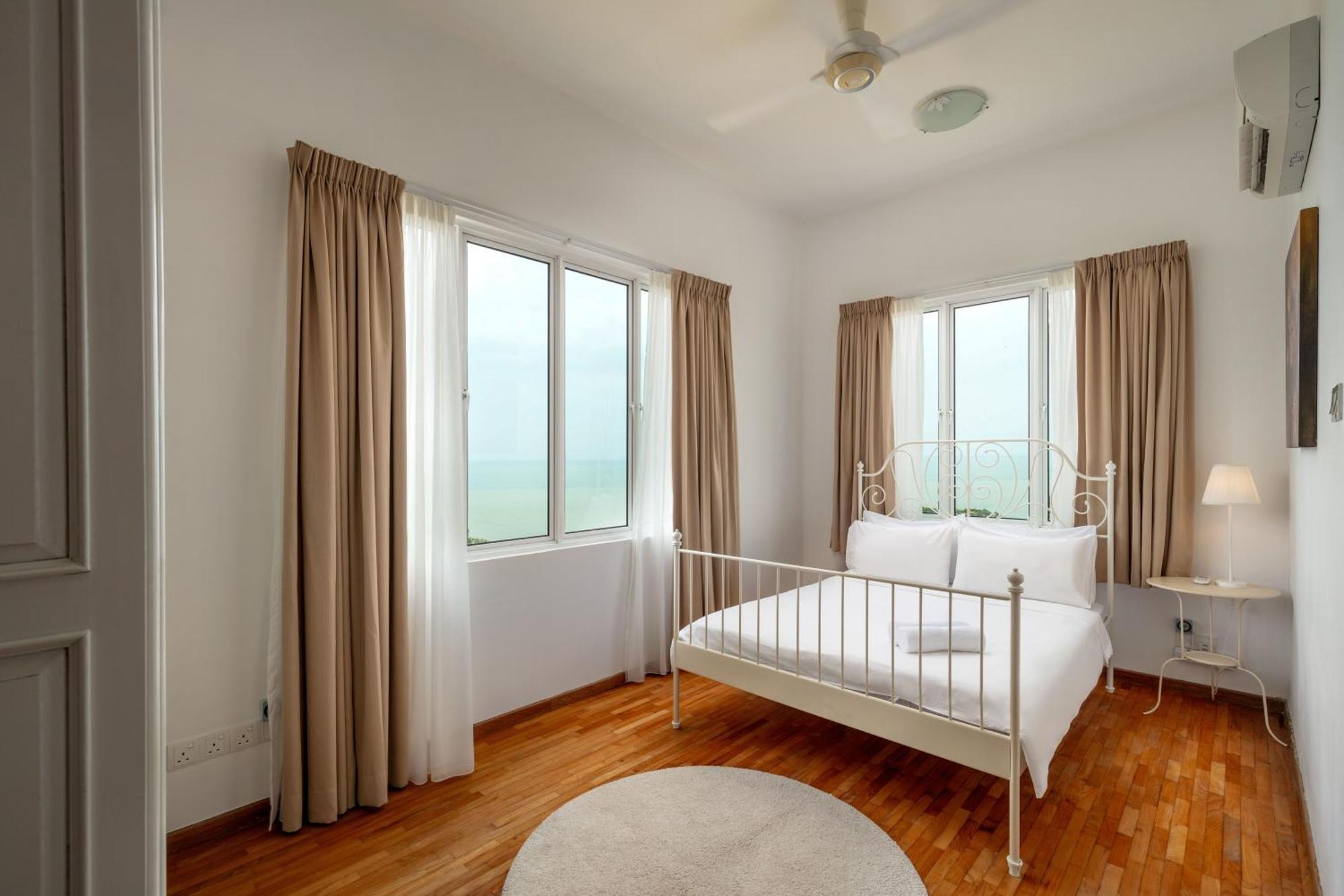 Panoramic Seaview Holiday Home - Batu Ferringhi Kültér fotó